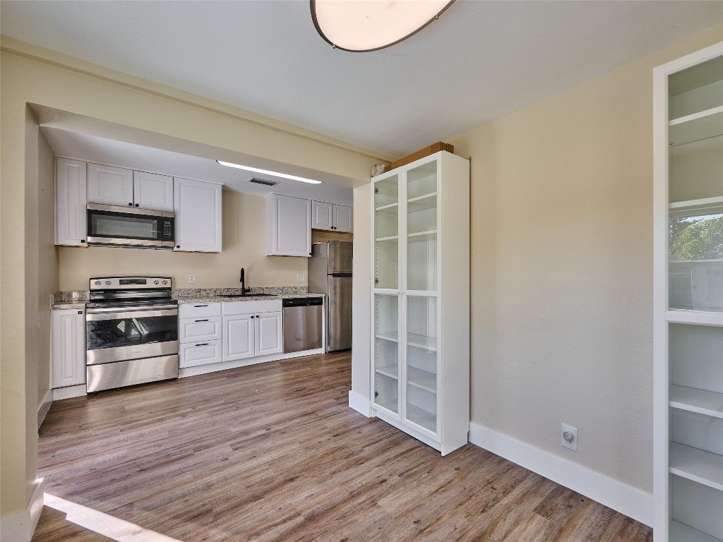 NORTH ANDREWS TERRACE - Residential