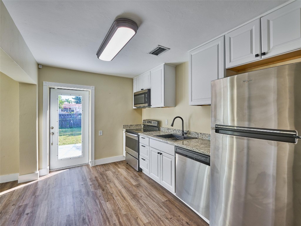 NORTH ANDREWS TERRACE - Residential