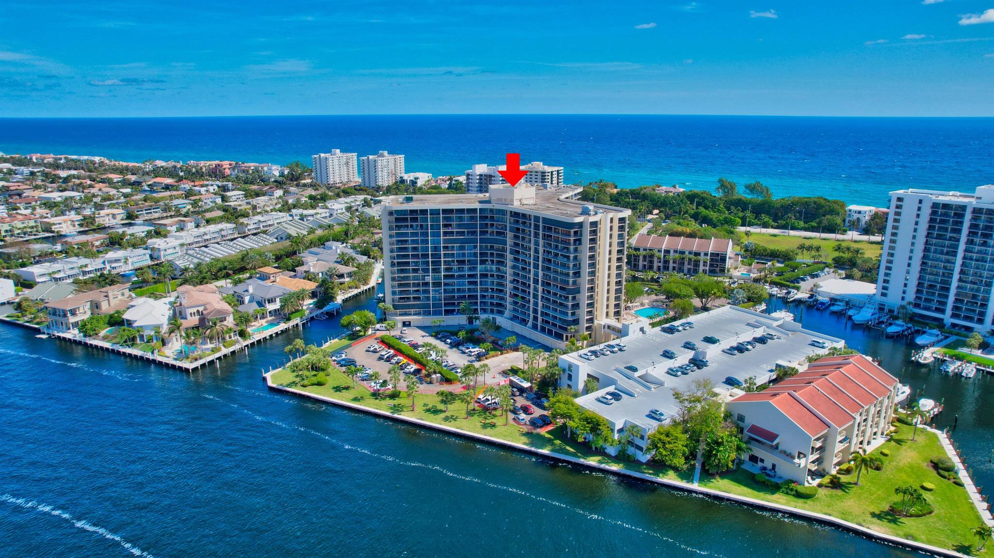 Wow Spectacular views of Ocean, Intracoastal and City. 2 Bedroom, 2 Bathroom with gorgeous south, southeast and southwest views. This unit is ready for your personal touch. One of the best views in Braemar Isle. Amenities include a newly renovated ocean front beach club directly on the beach with a oceanside pool, jacuzzi clubhouse, grills, party room and beach chairs. Also, there's tennis courts, a fully equipped gym, library, theater, card room, party room and a beautiful pool. Braemar Isles has deeded beach access, a boat marina & Dockage. For Seasonal starting Dec and off season starts now.