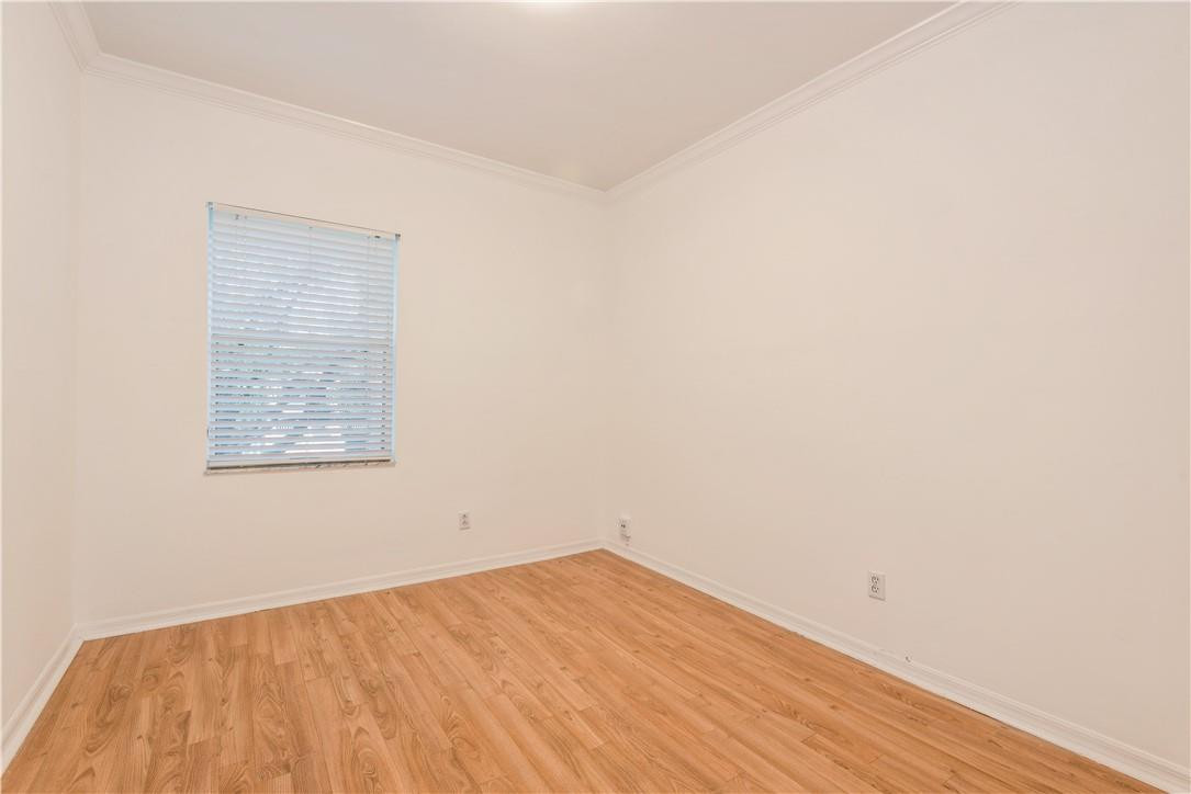 EMERALD COURTS - OPAL CREEK - Residential Lease