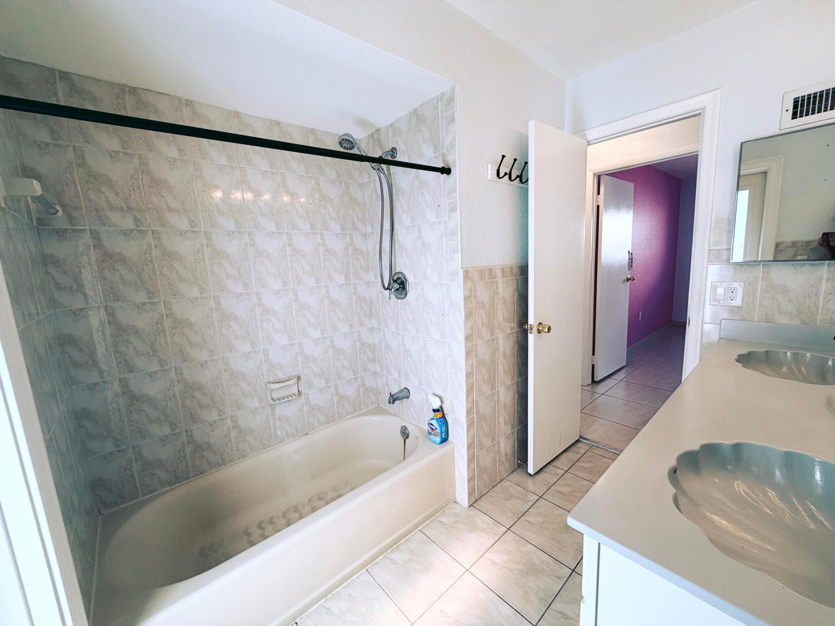 SUNRISE GOLF VILLAGE SEC 24 - Residential