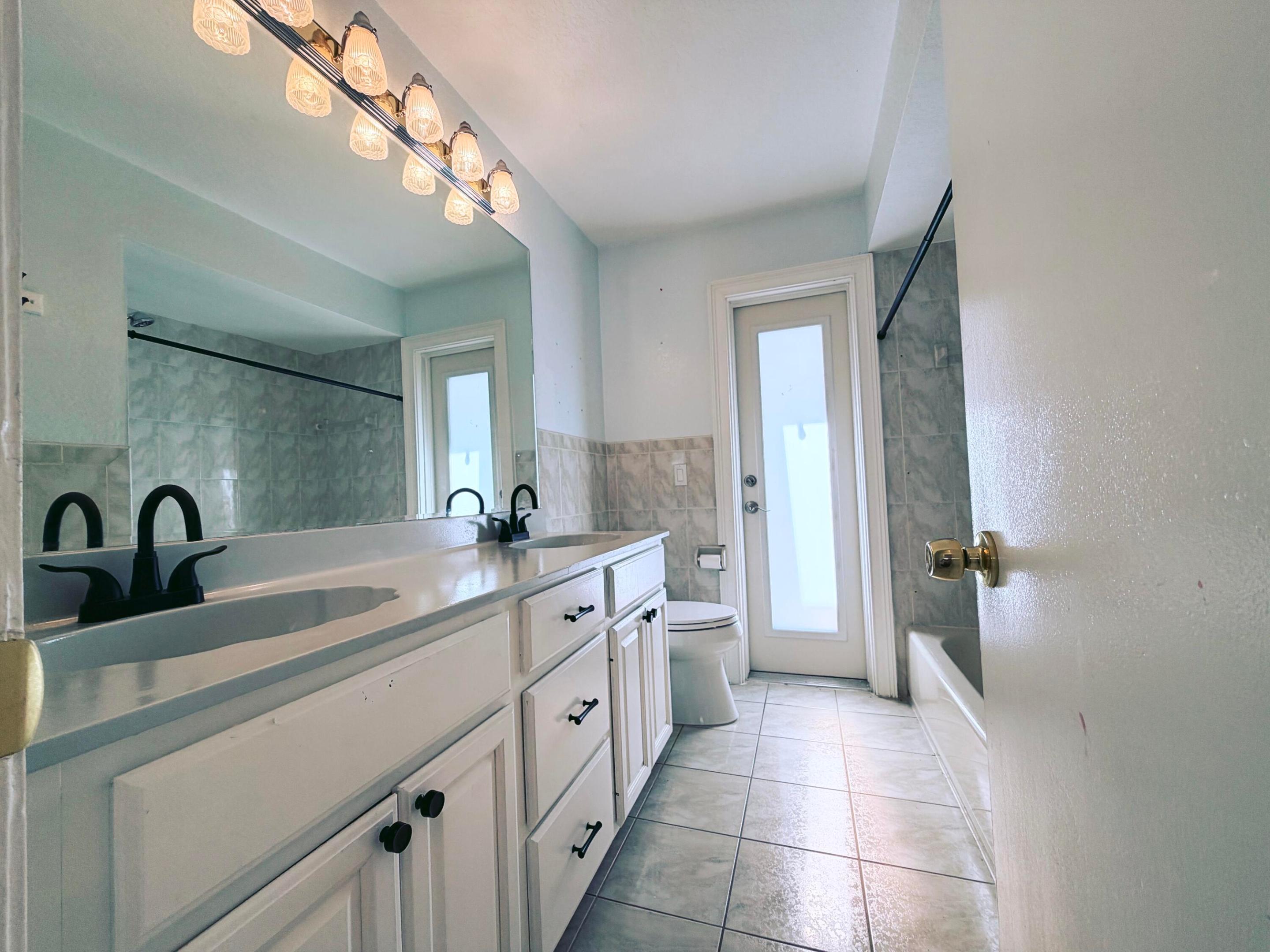 SUNRISE GOLF VILLAGE SEC 24 - Residential