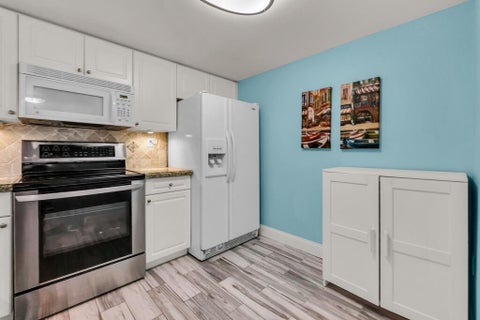 Tiny photo for 520 SE 5TH Avenue #2512, Fort Lauderdale, FL 33301 (MLS # B26083811)