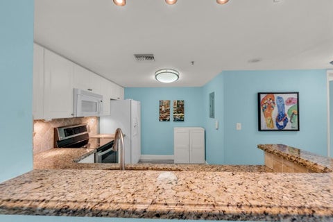 Tiny photo for 520 SE 5TH Avenue #2512, Fort Lauderdale, FL 33301 (MLS # B26083811)