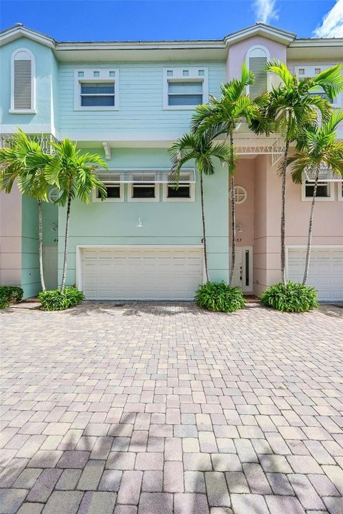 453 NE 1st Street Pompano Beach FL 33060