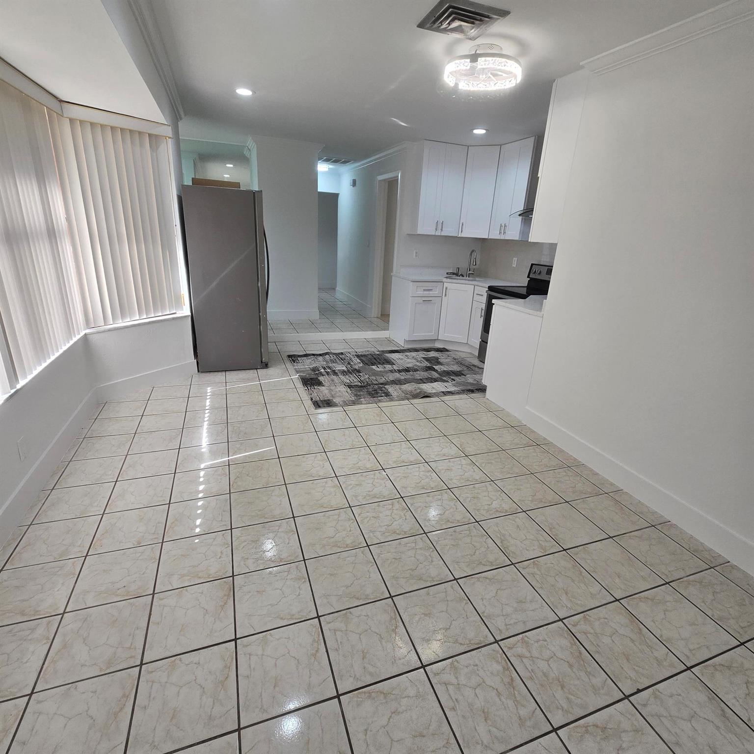 WOODCREST - Residential Lease