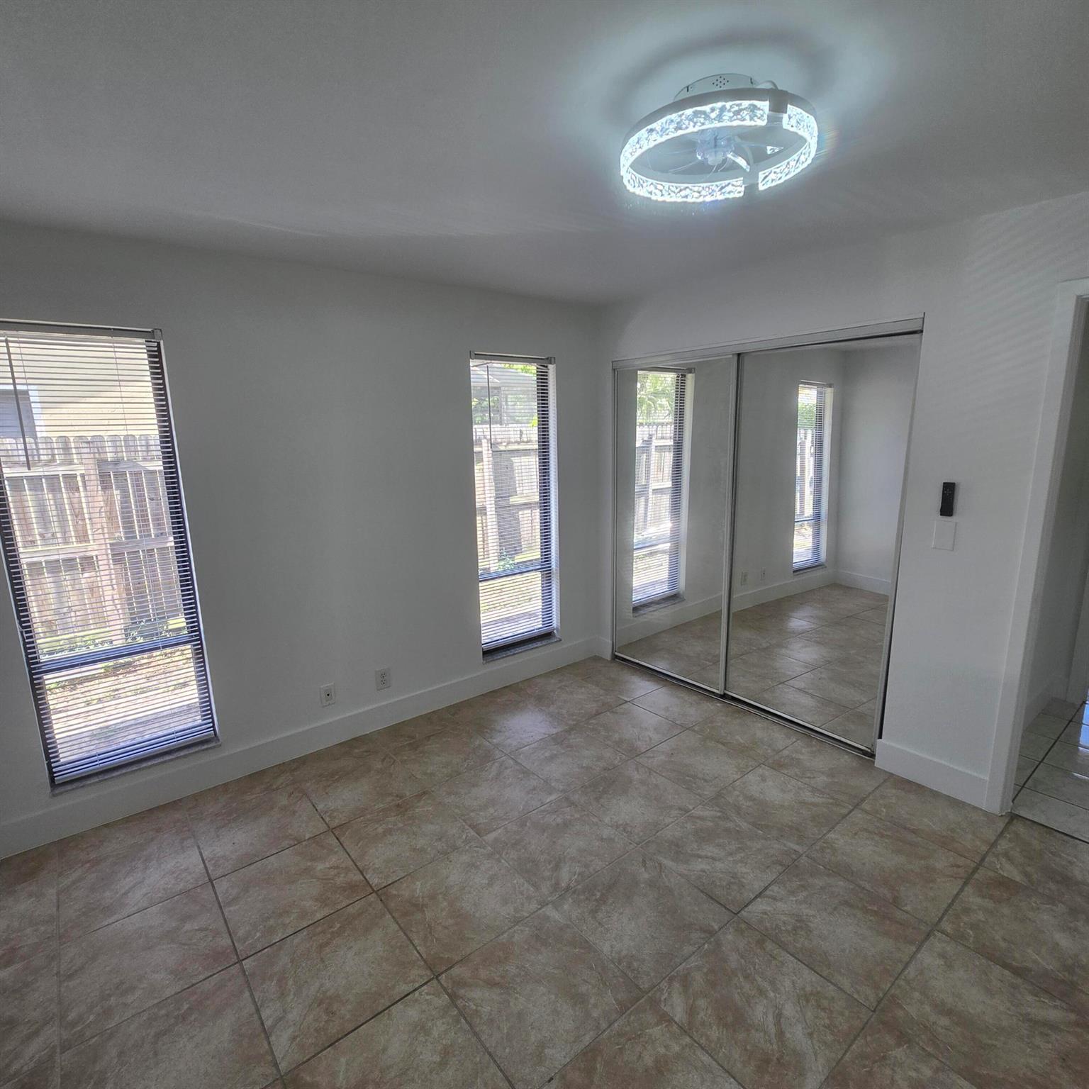 WOODCREST - Residential Lease