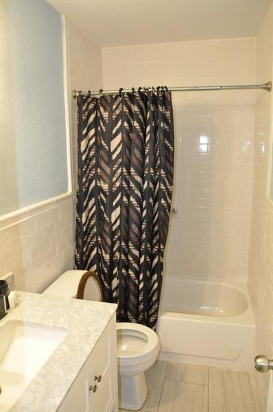 Oakland Blvd Dev 50-37 B - Residential