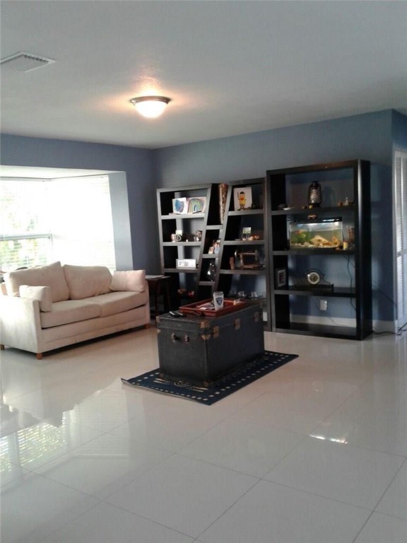 Oakland Blvd Dev 50-37 B - Residential