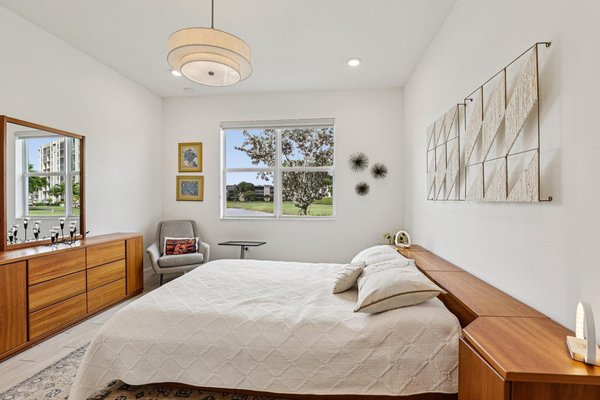 AVALON TRAILS AT VILLAGES - Residential