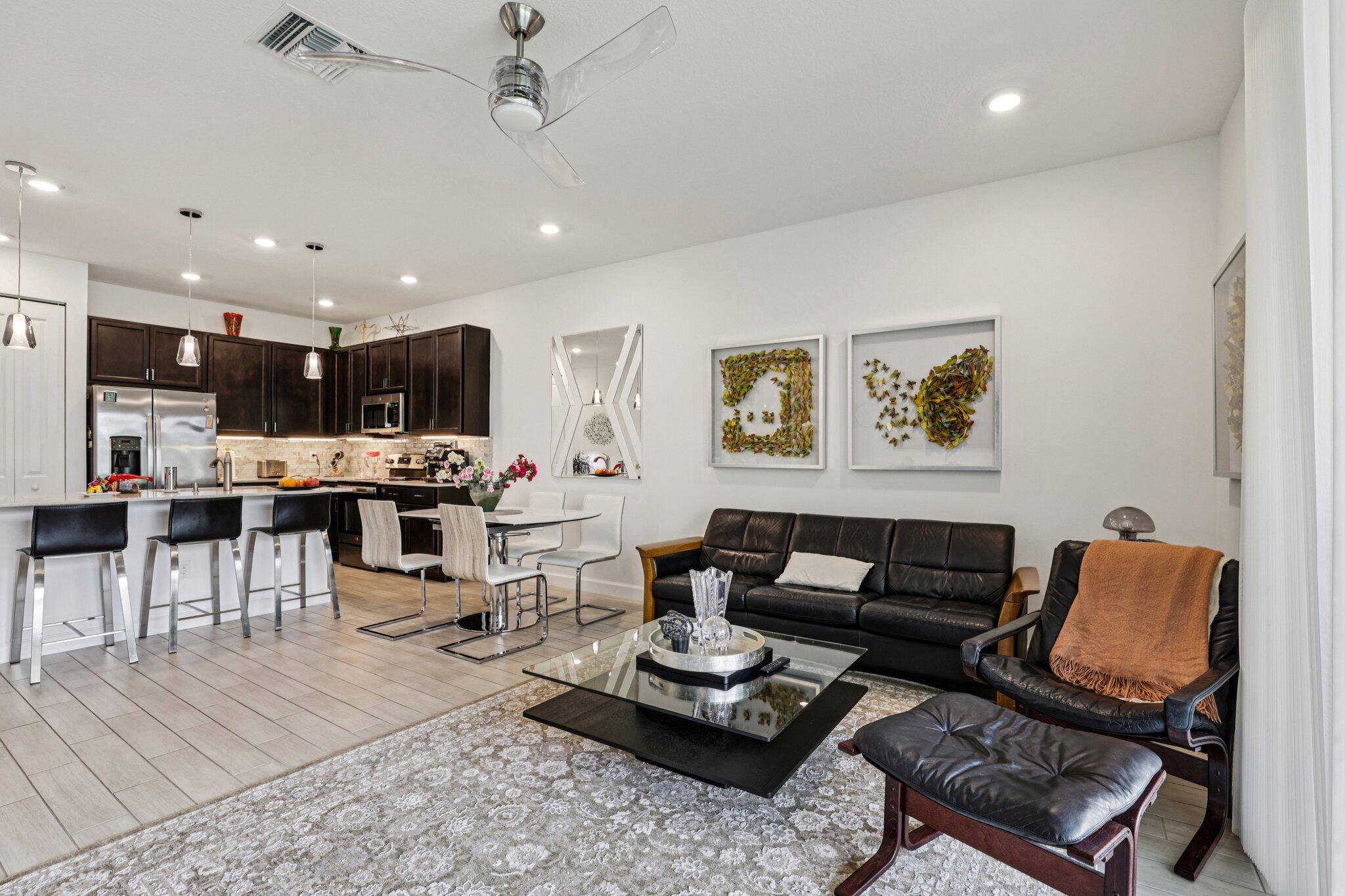 AVALON TRAILS AT VILLAGES - Residential