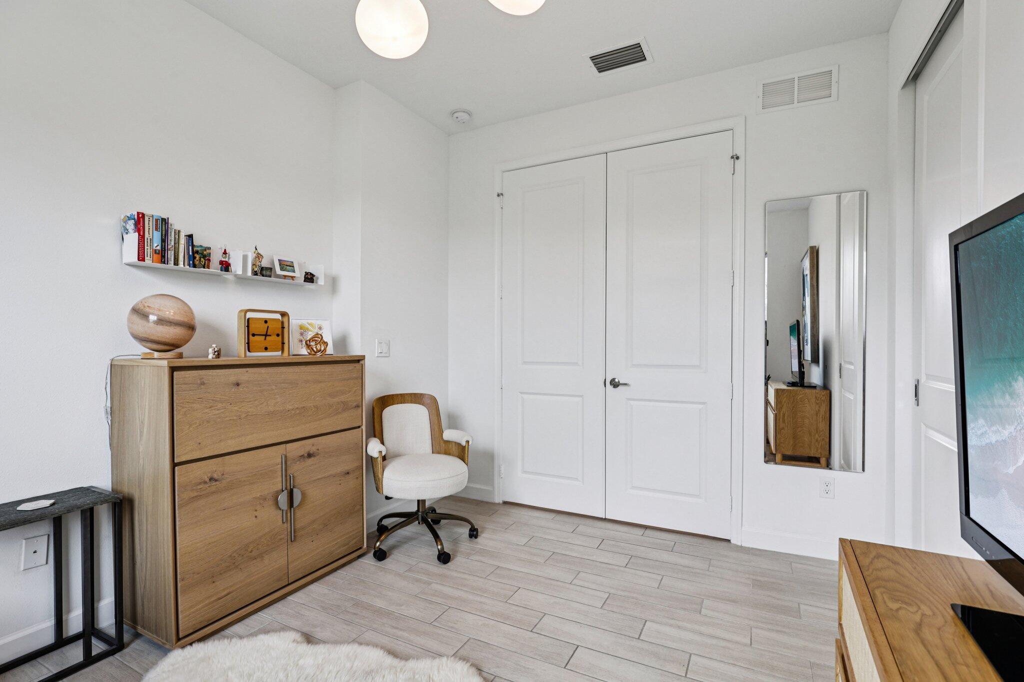 AVALON TRAILS AT VILLAGES - Residential