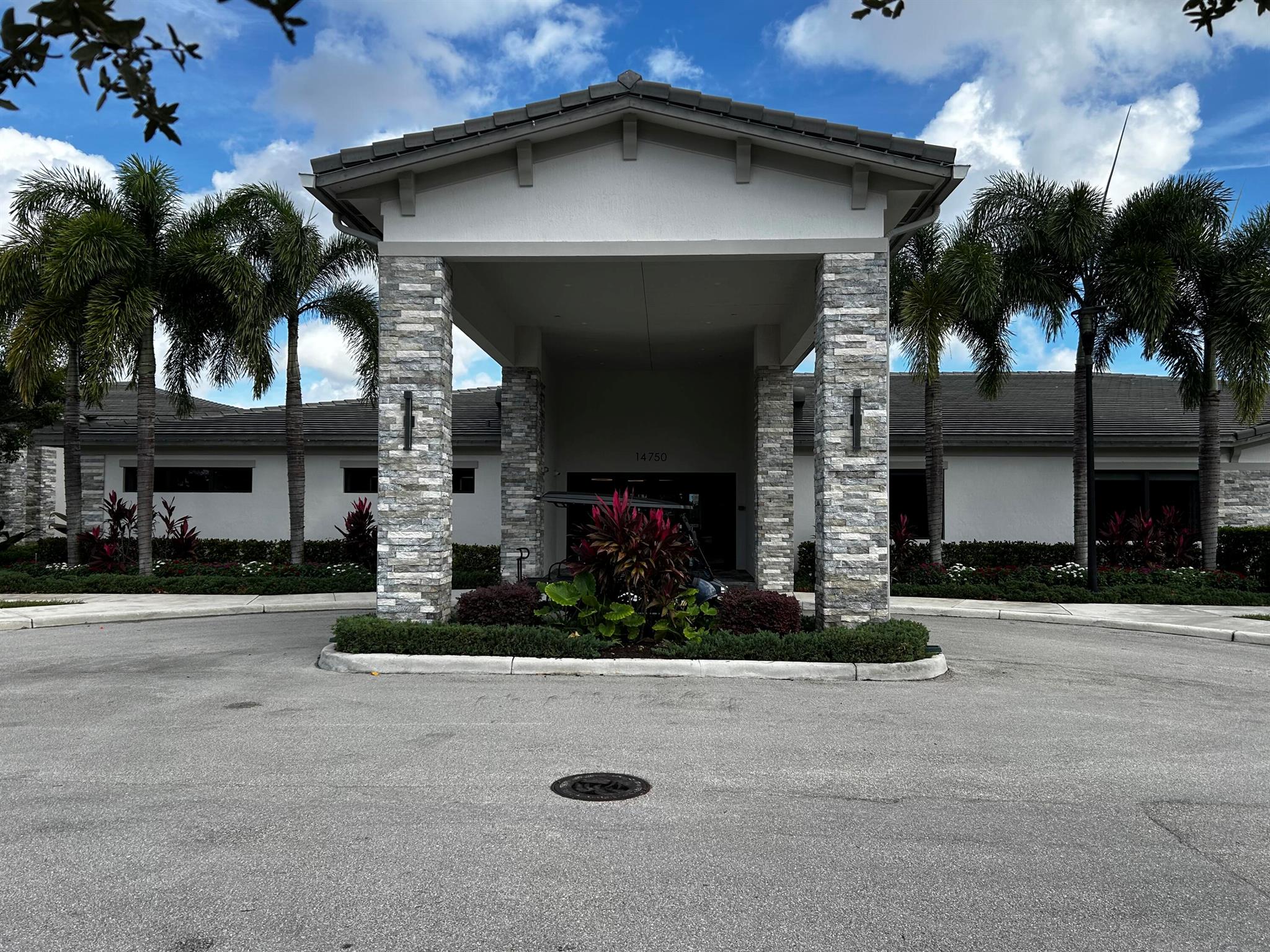 AVALON TRAILS AT VILLAGES - Residential