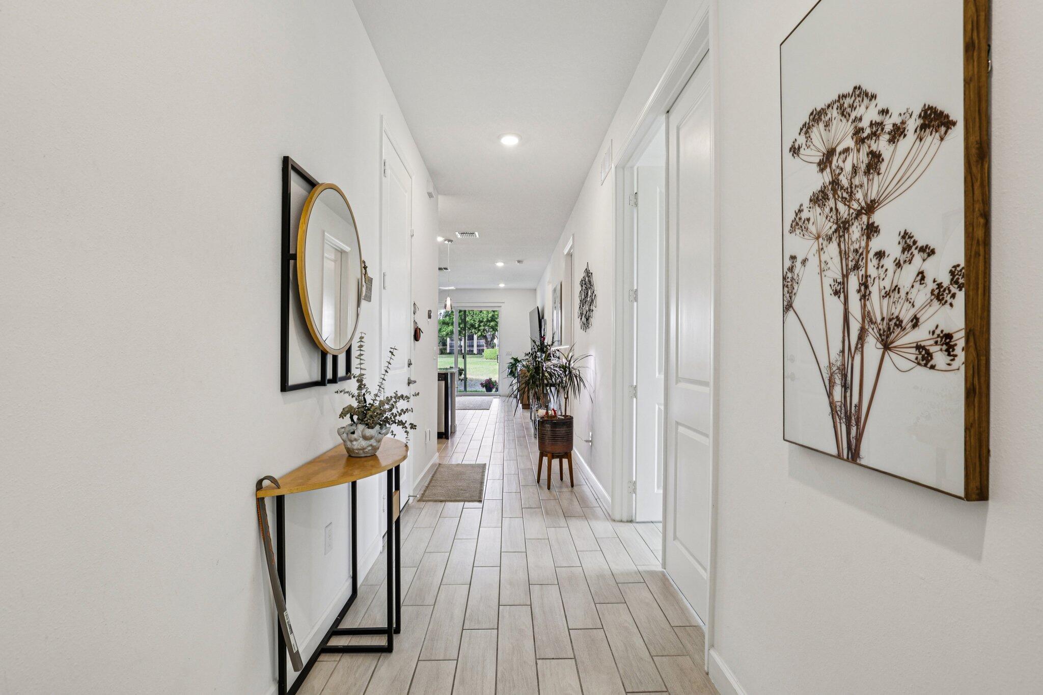 AVALON TRAILS AT VILLAGES - Residential