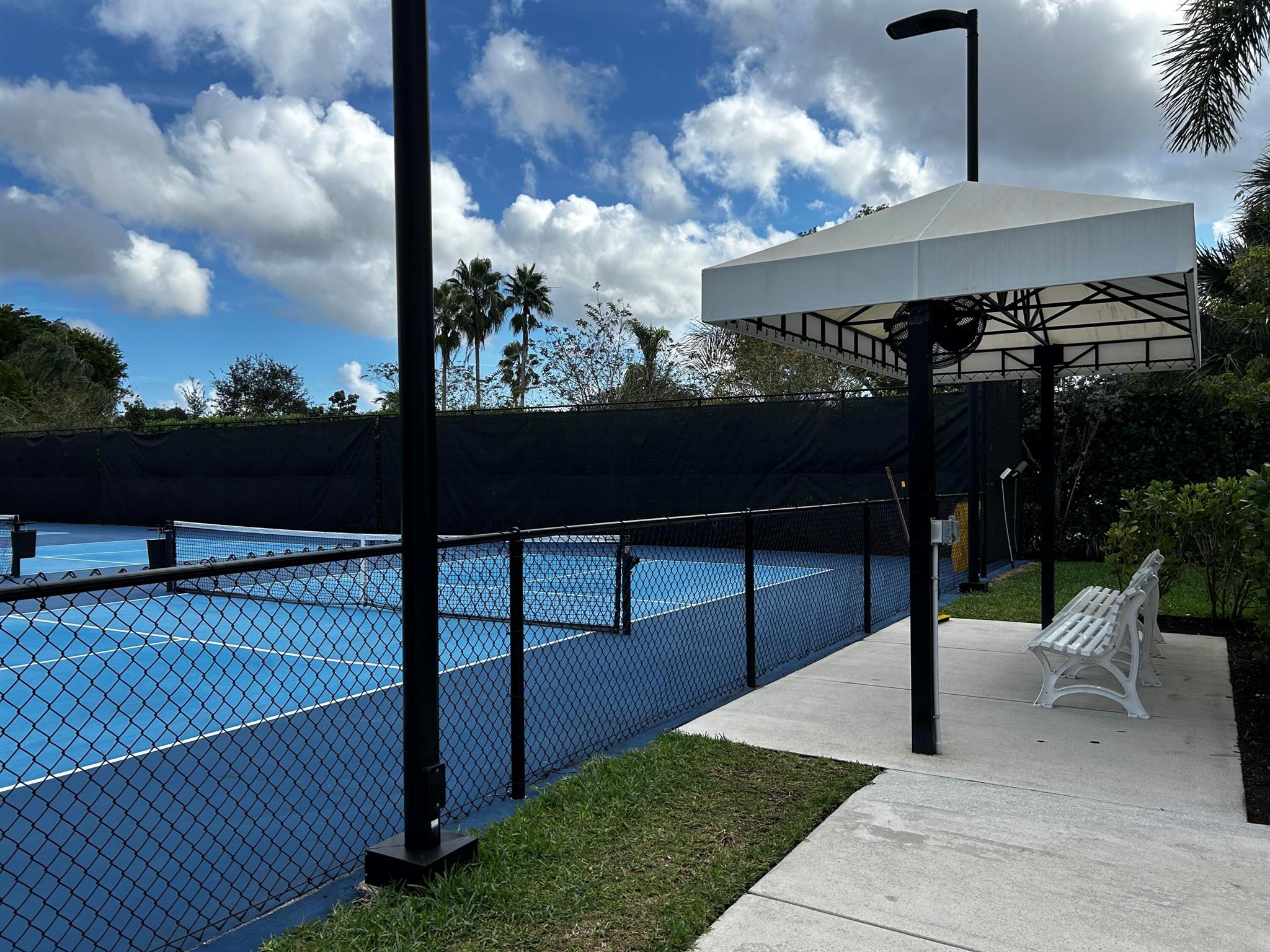 AVALON TRAILS AT VILLAGES - Residential