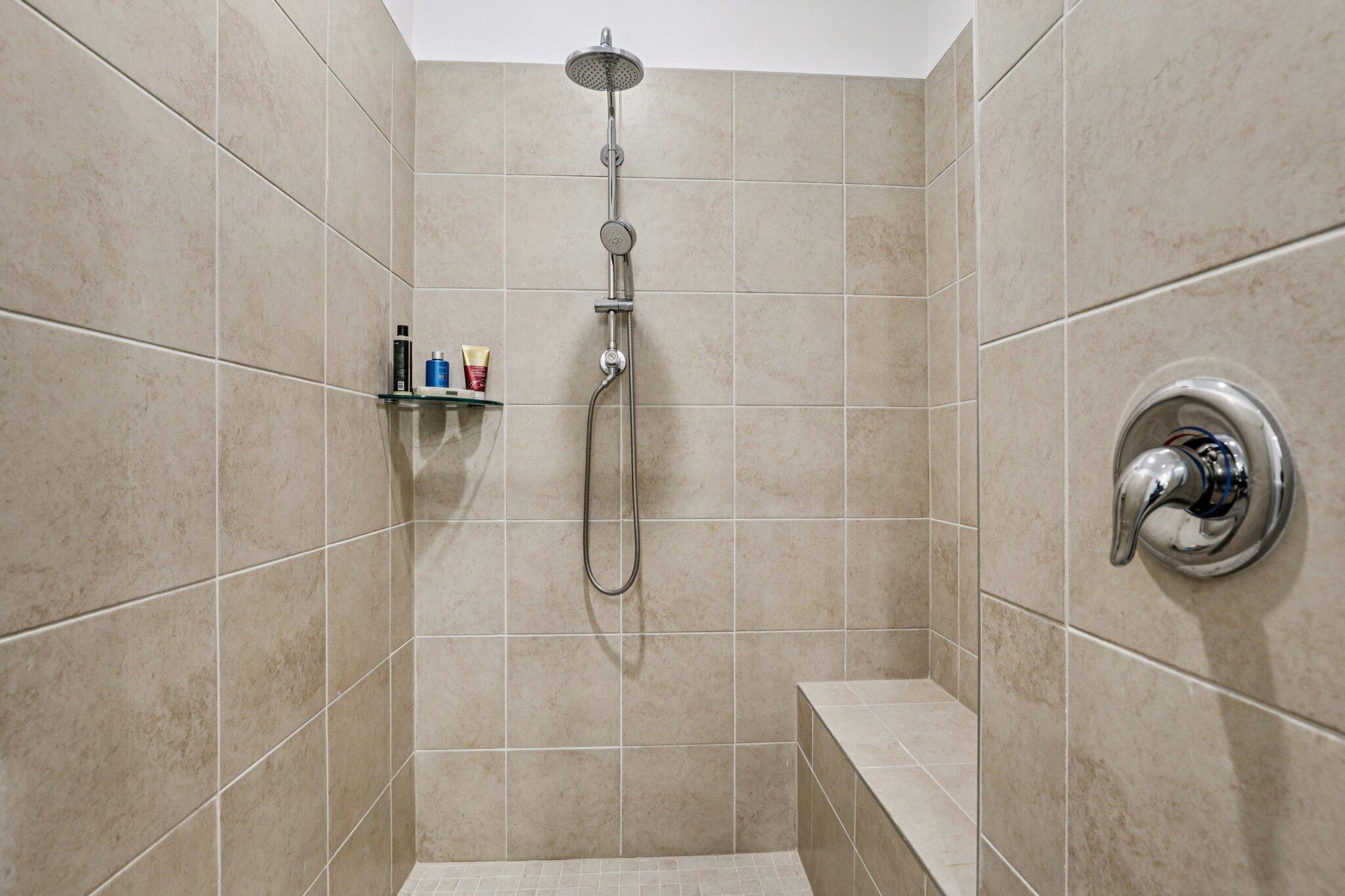 AVALON TRAILS AT VILLAGES - Residential