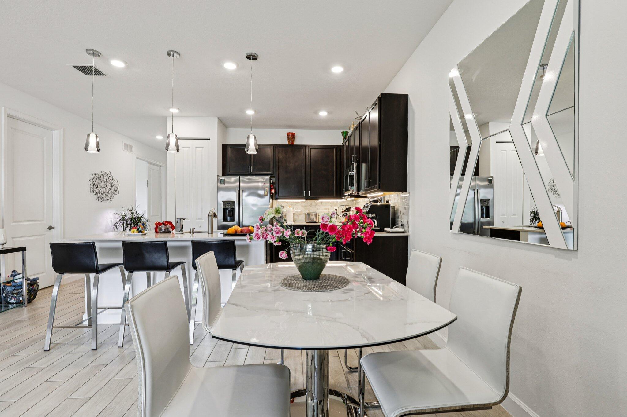 AVALON TRAILS AT VILLAGES - Residential