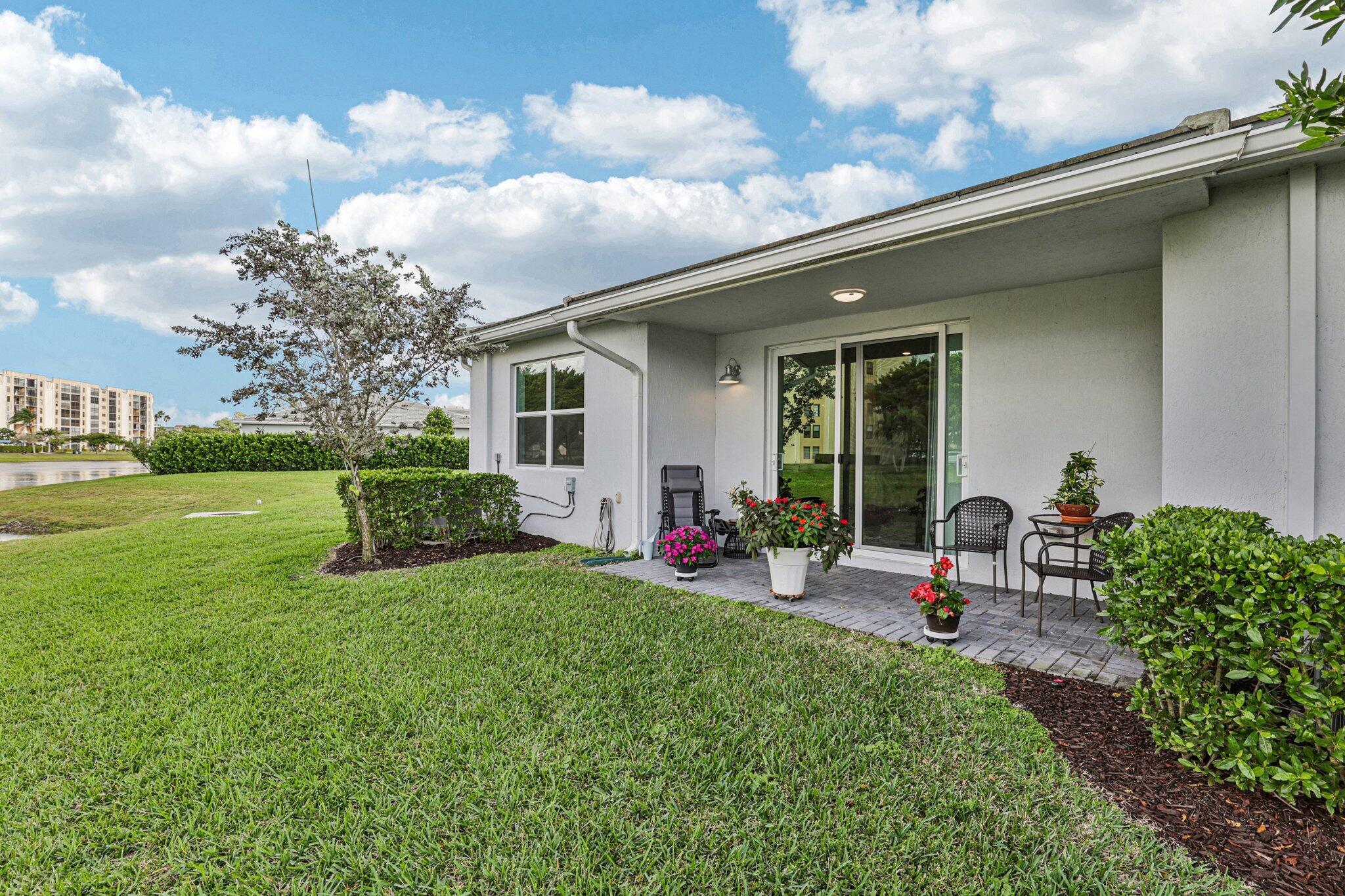 AVALON TRAILS AT VILLAGES - Residential