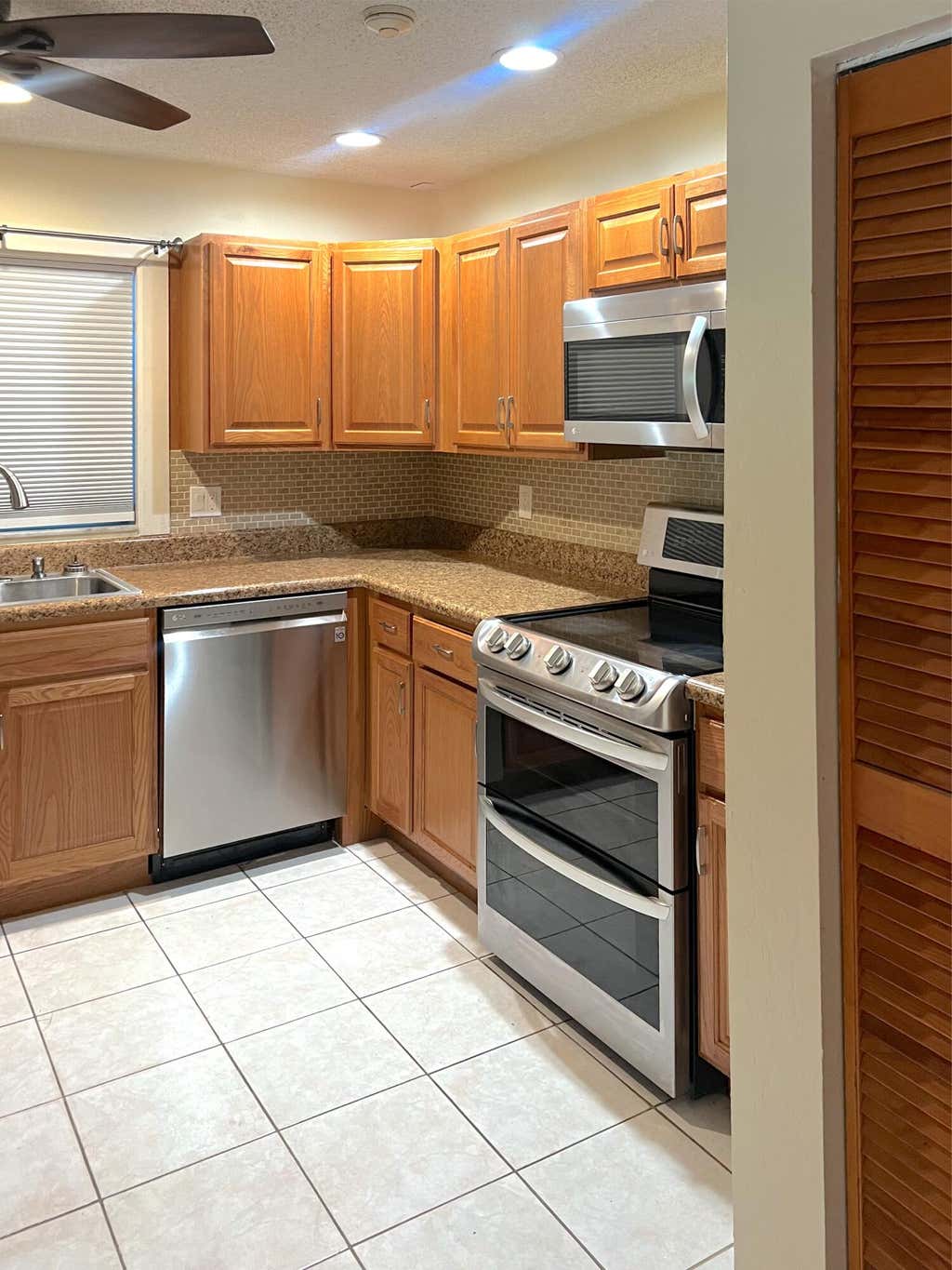 Photo of 3692 NW 95TH Terrace #7M, Sunrise, FL 33351 (MLS # B26061925)