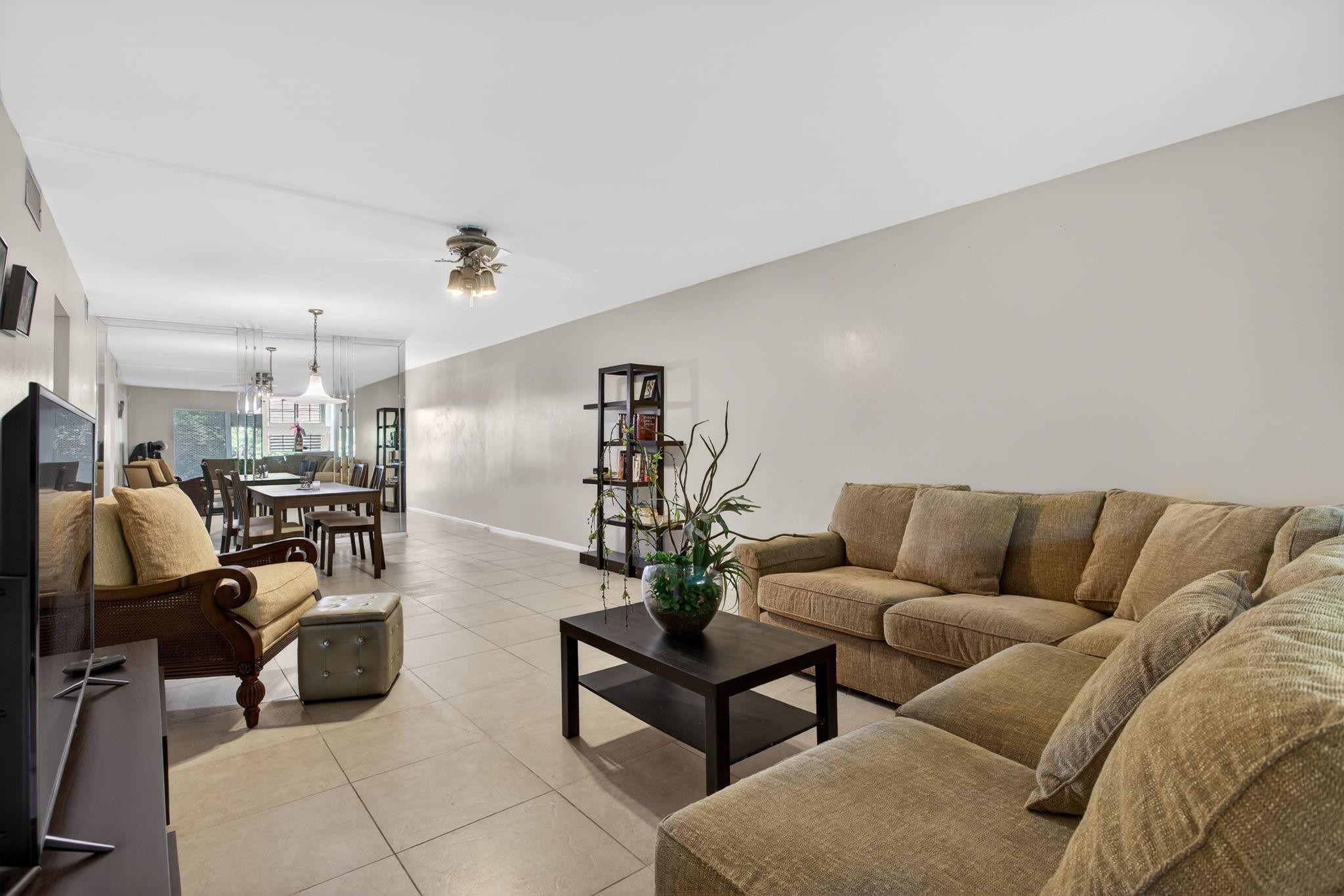 WYNMOOR GOLF VILLAGE - Residential