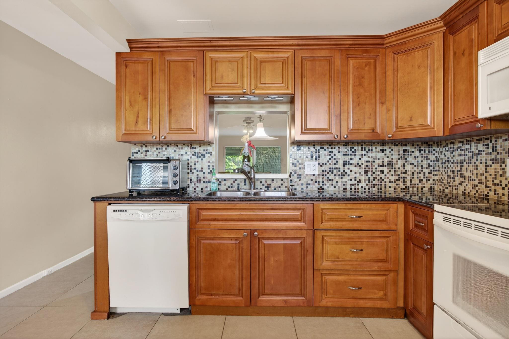 WYNMOOR GOLF VILLAGE - Residential