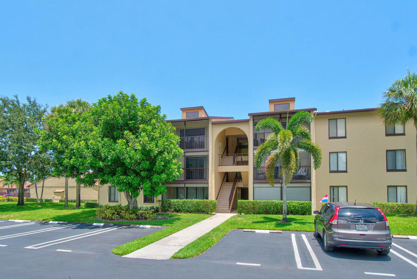 Properties 627 Sea Pine Way A3