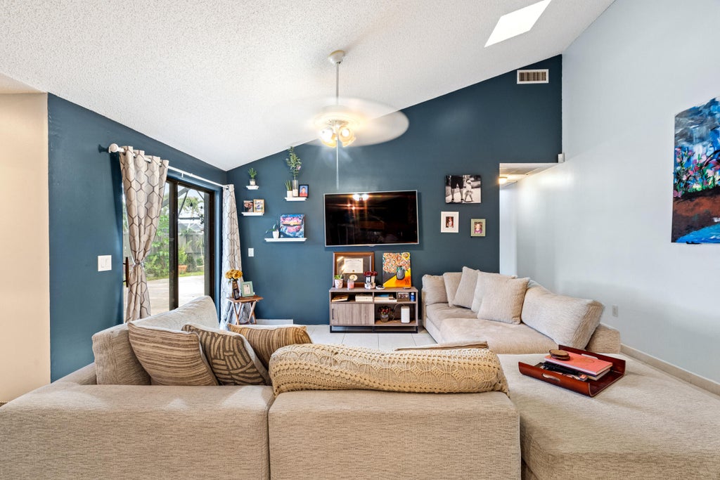 Photo of 9844 Boca Gardens Circle N #B, Boca Raton, FL 33496 (MLS # R10959309)