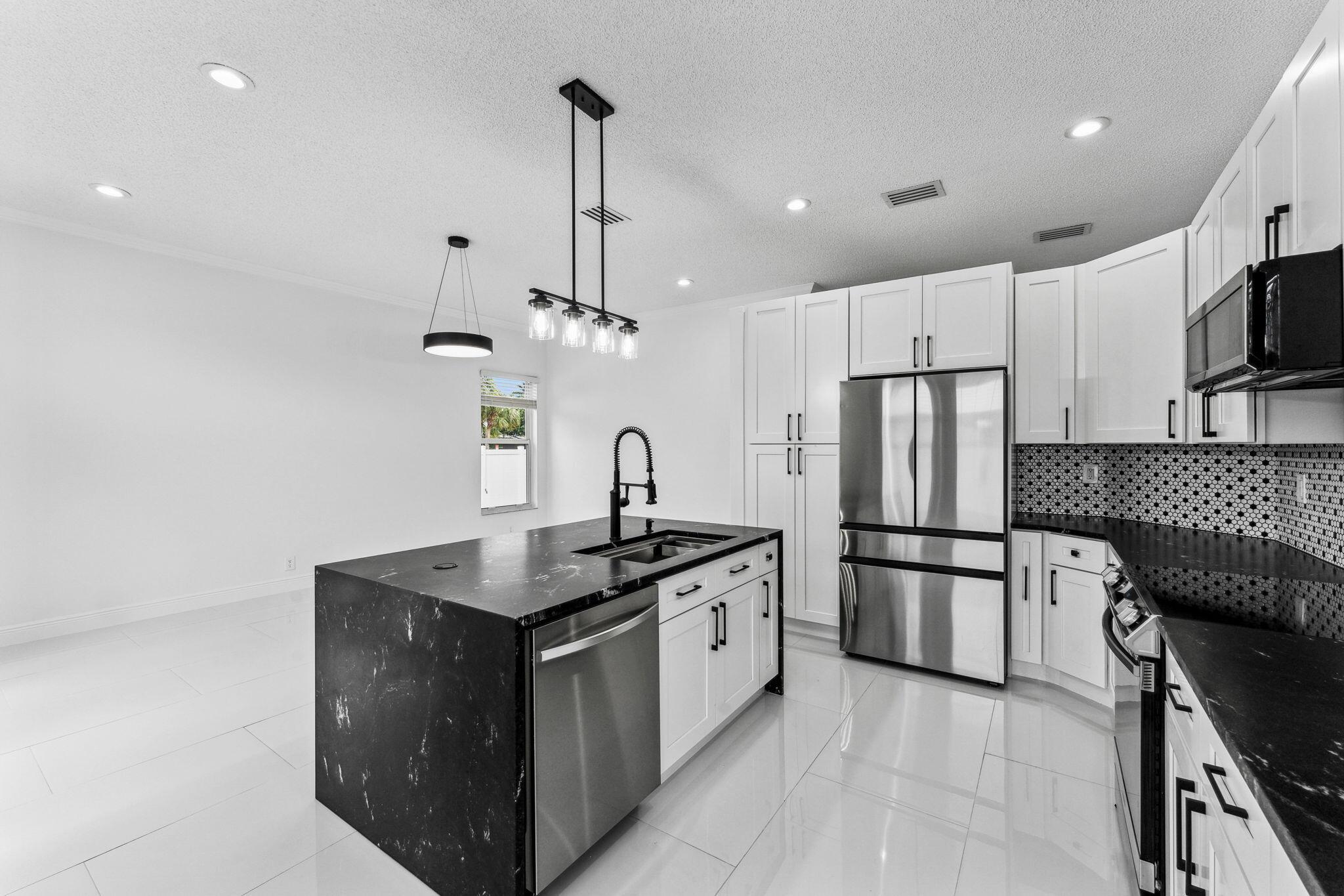 WINSTON TRAILS PAR 7 - Residential Lease