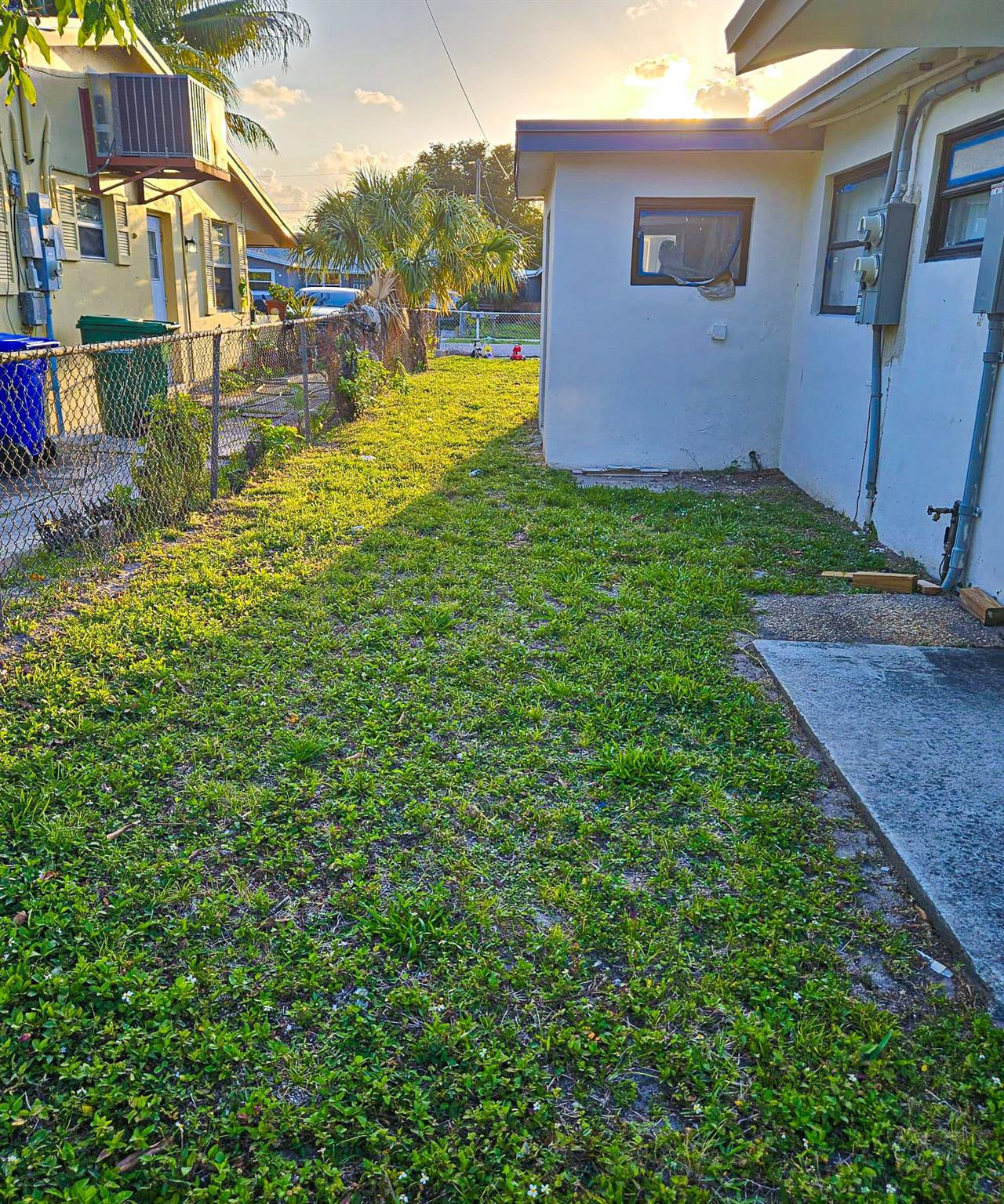 2941 NW 12th St