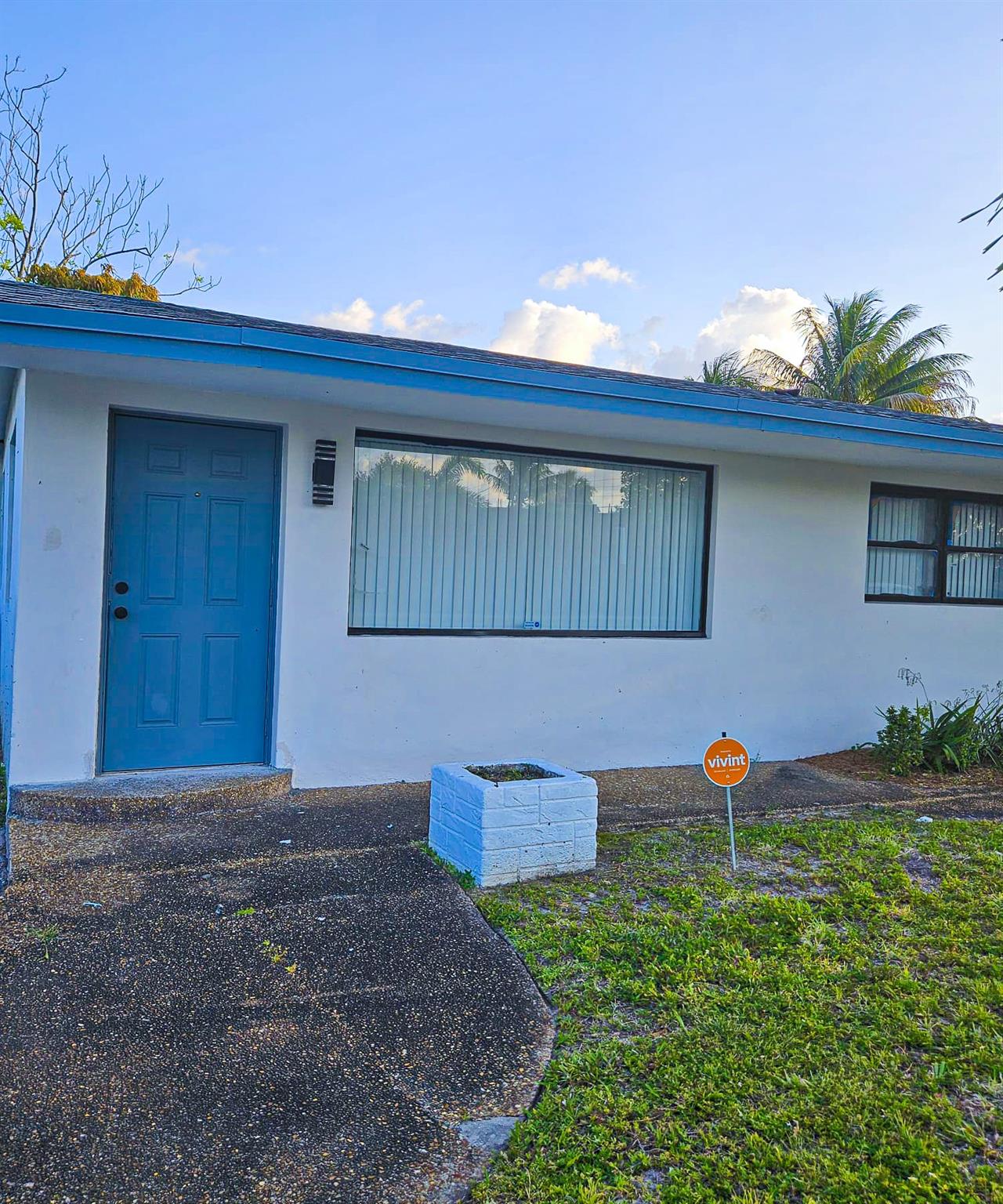 2941 NW 12th St
