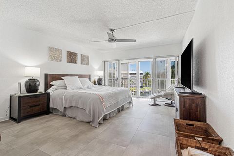 A home in Deerfield Beach