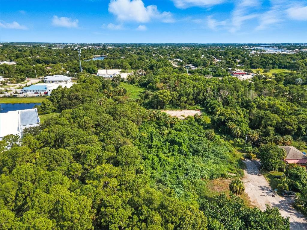 Photo of 1 SE 43 Avenue, Stuart, FL 34997 (MLS # R11110901)