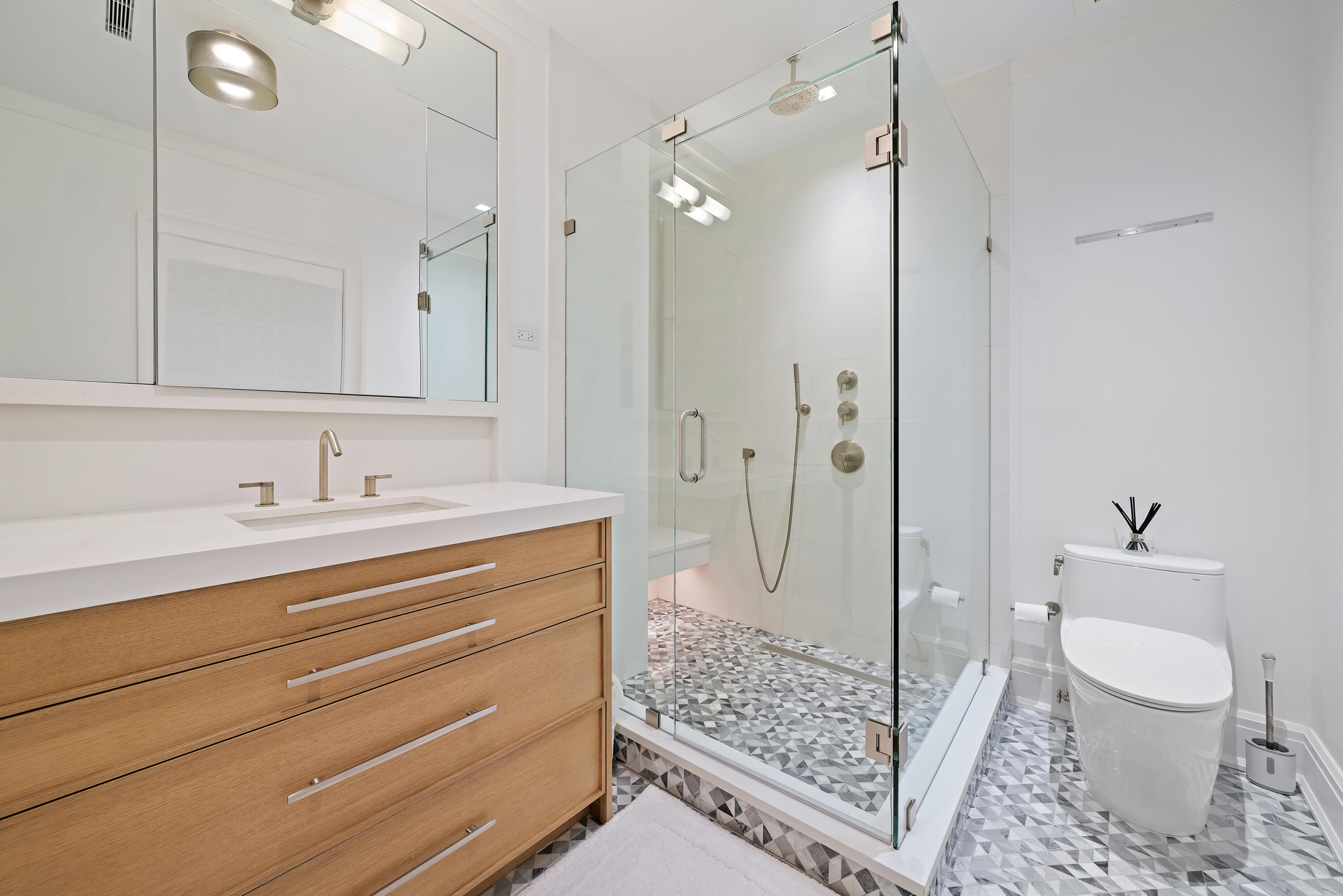 ROYAL PARK - Residential