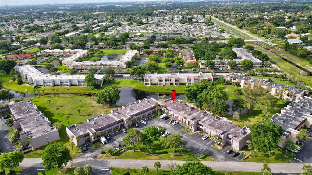 LAGO DEL REY CONDO - Residential