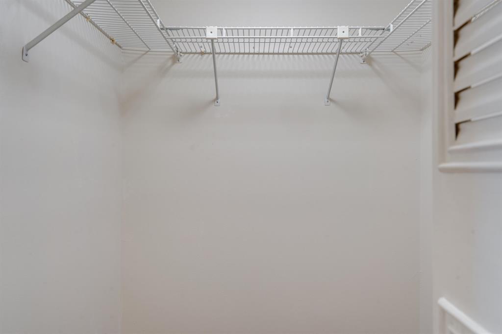 LAGO DEL REY CONDO - Residential