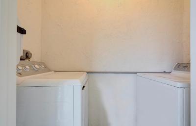 LAGO DEL REY CONDO - Residential