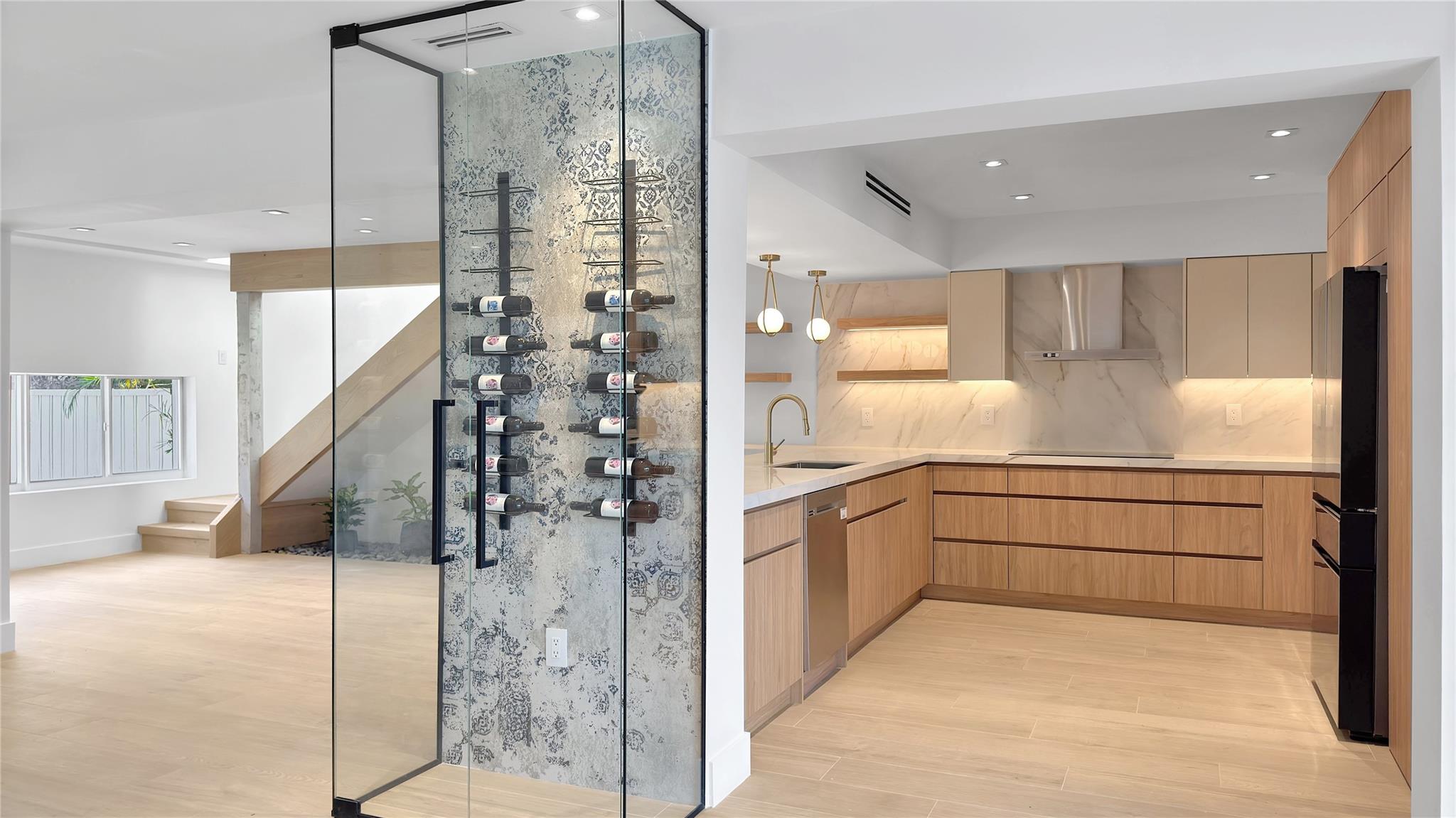 VICTORIA PARK - Residential Lease