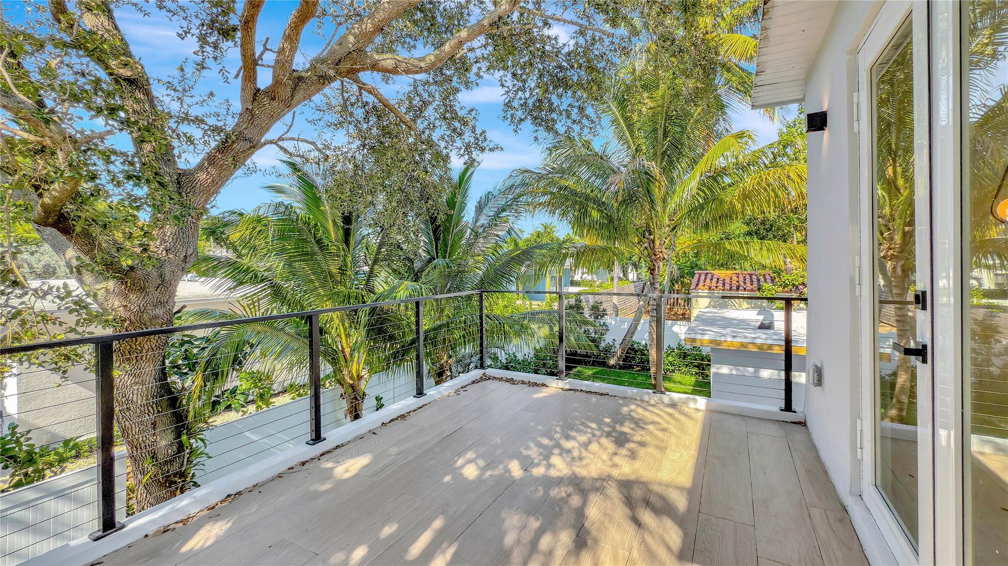 VICTORIA PARK - Residential Lease