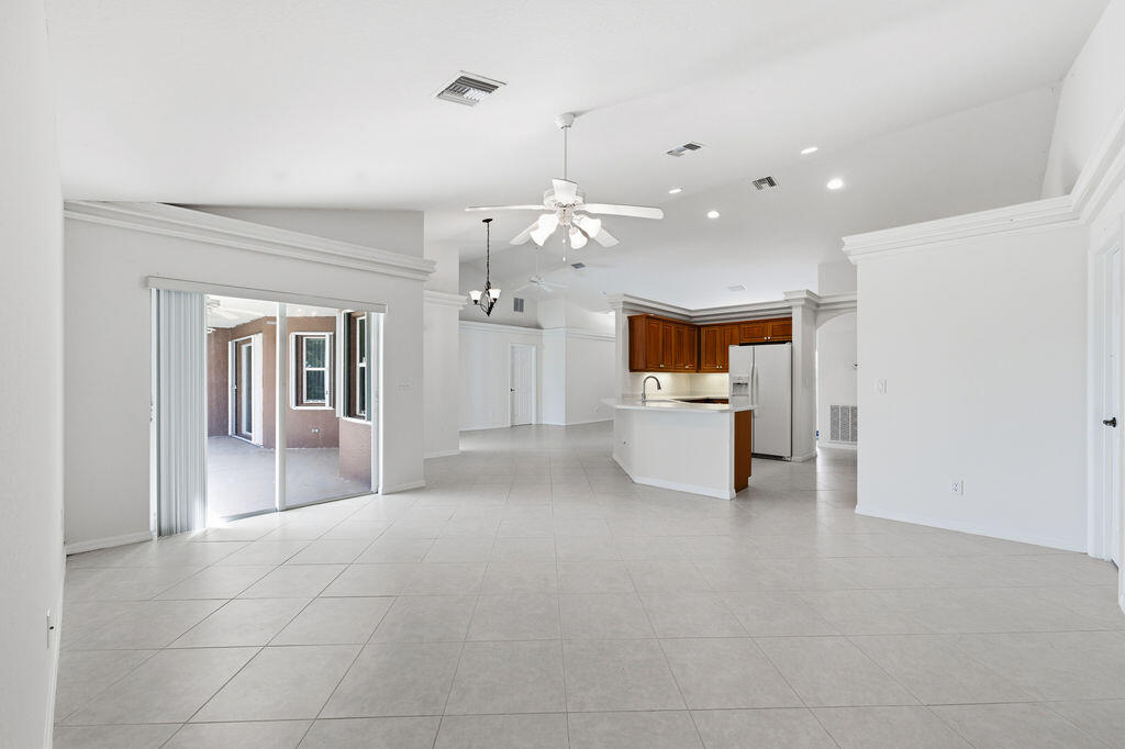 PORT ST LUCIE SECTION 19 - Residential