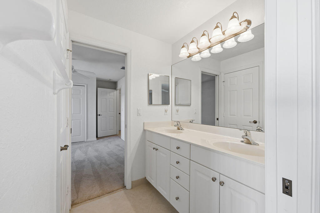 PORT ST LUCIE SECTION 19 - Residential