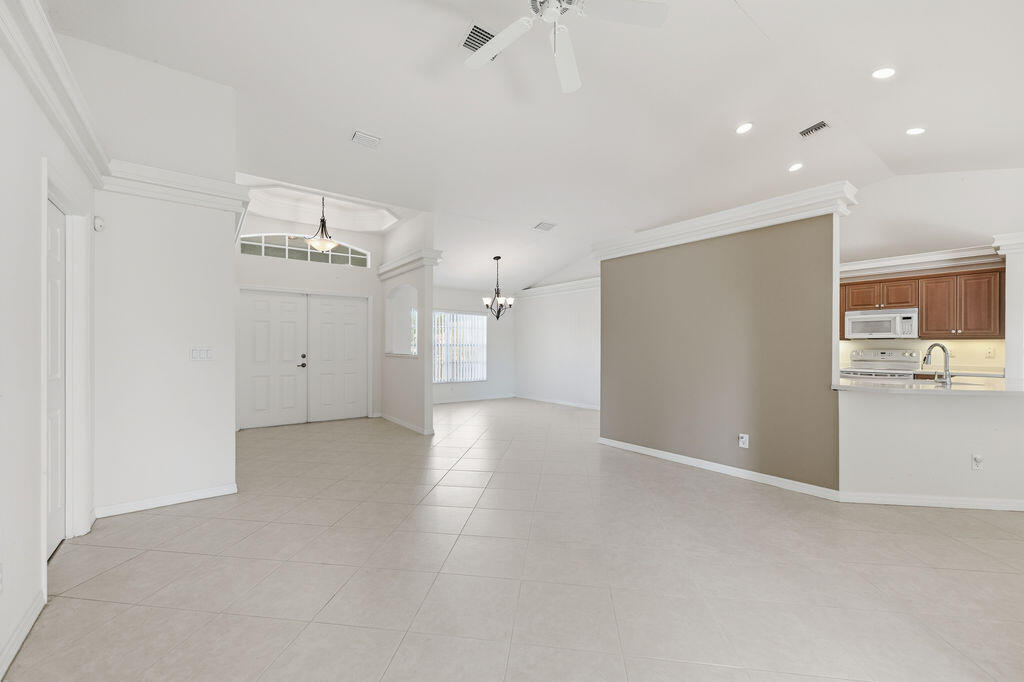 PORT ST LUCIE SECTION 19 - Residential