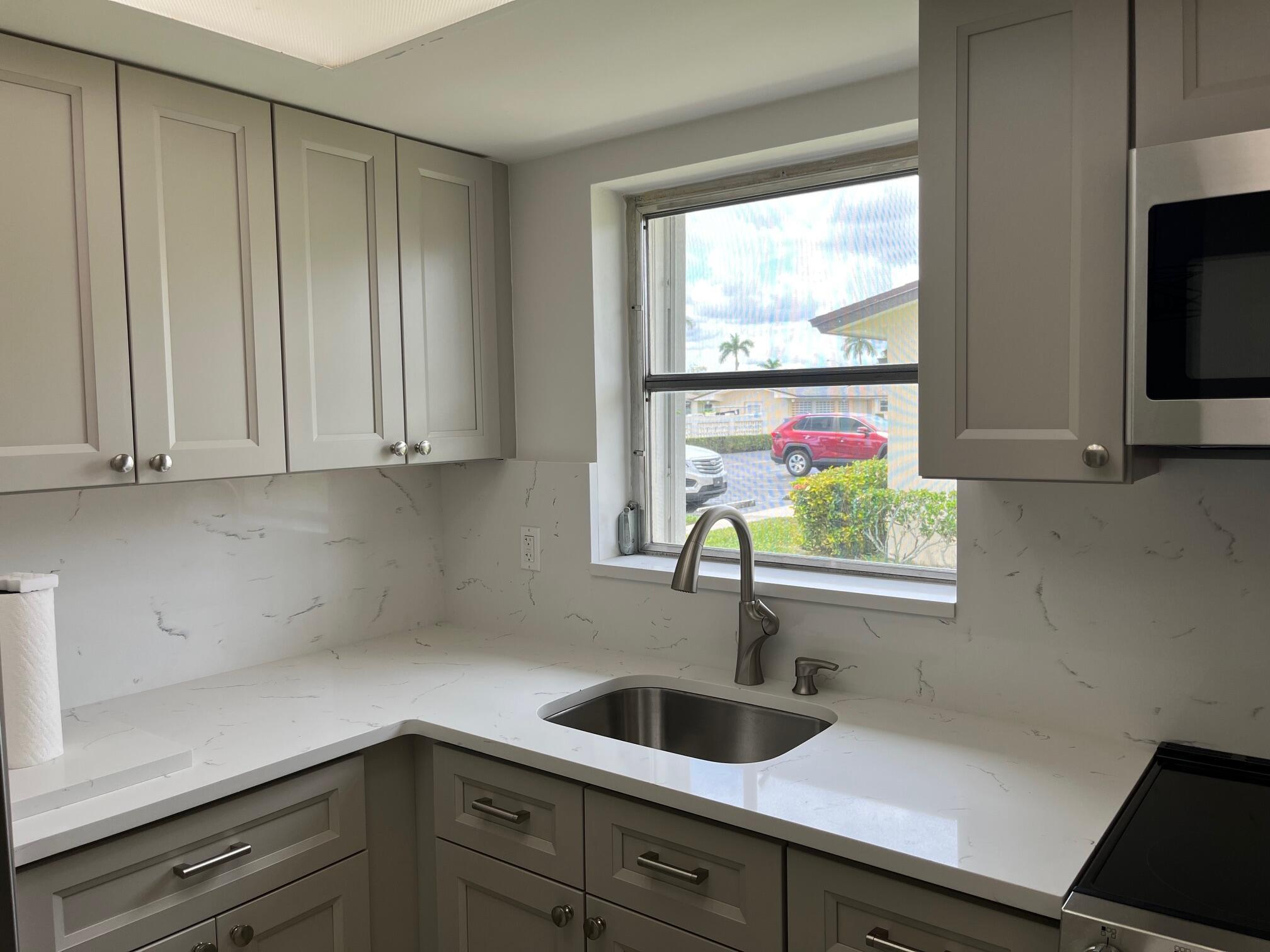 View photos, virtual tours, details... 2878 Ashley Drive E G