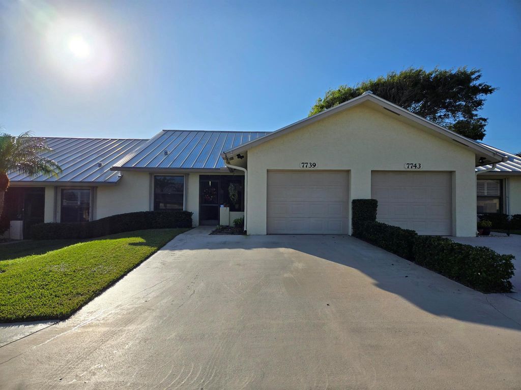 Photo of 7739 SE Sugar Sand Circle, Hobe Sound, FL 33455 (MLS # R11044096)