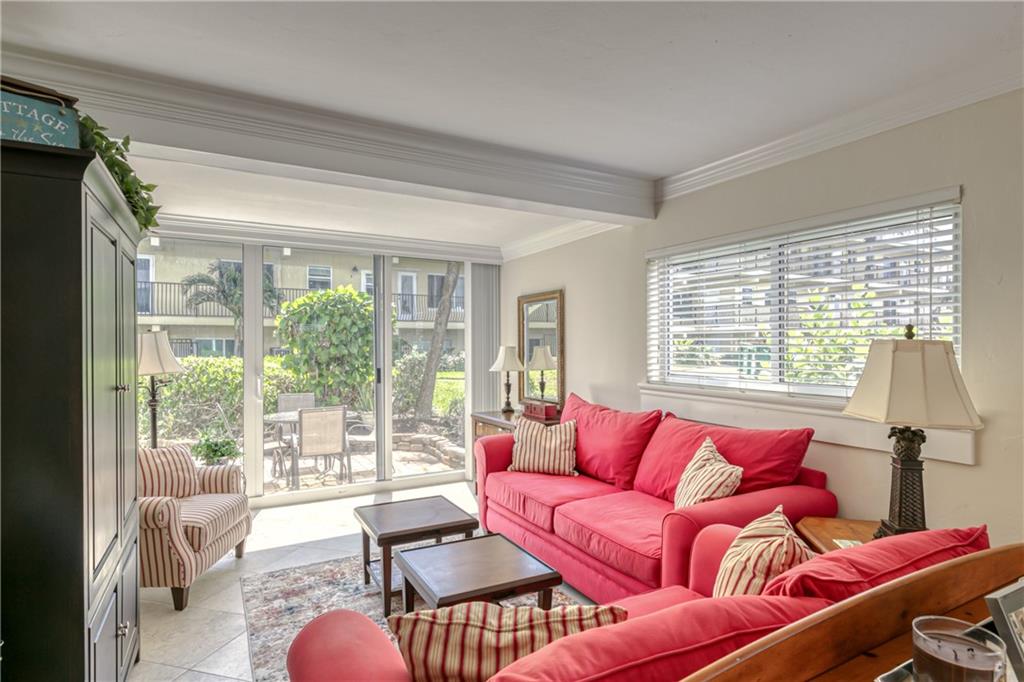 Hillsboro Mile Ocean Apts - Residential