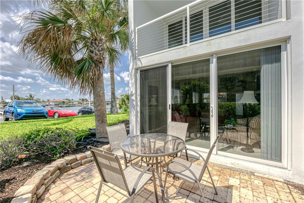 Hillsboro Mile Ocean Apts - Residential