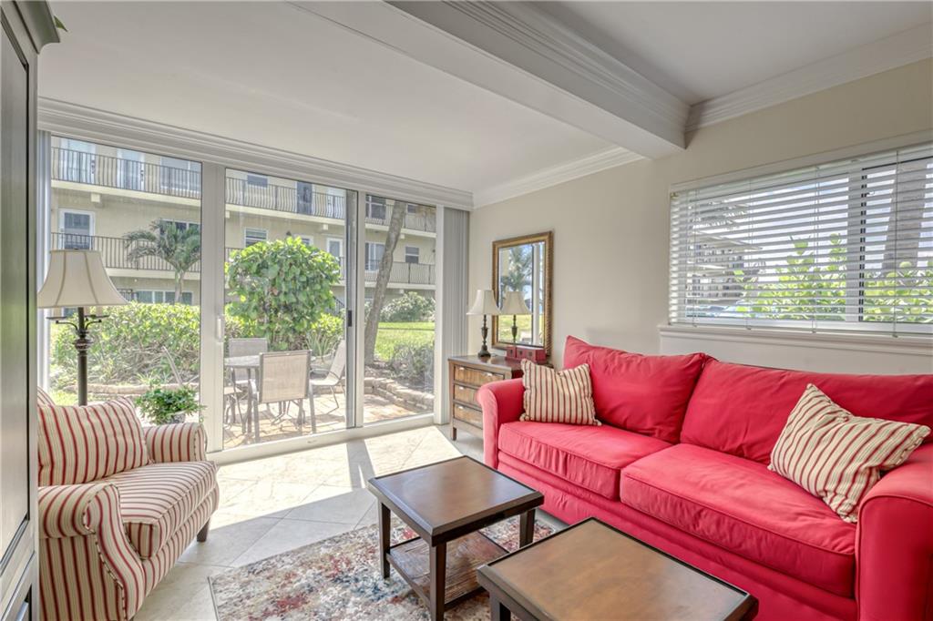 Hillsboro Mile Ocean Apts - Residential
