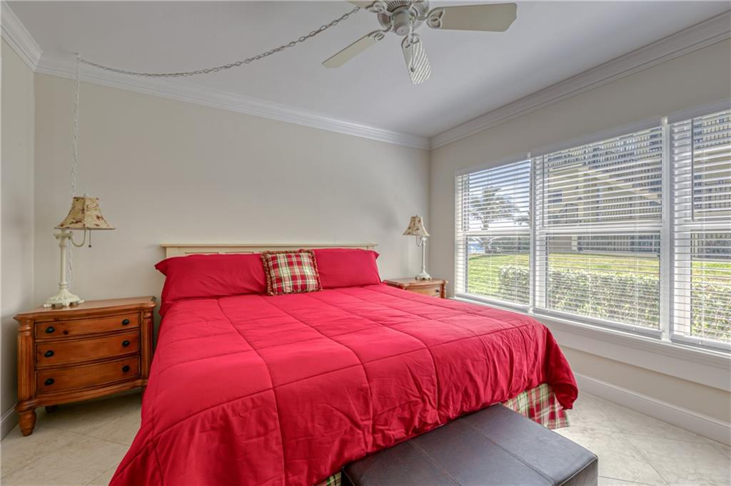 Hillsboro Mile Ocean Apts - Residential