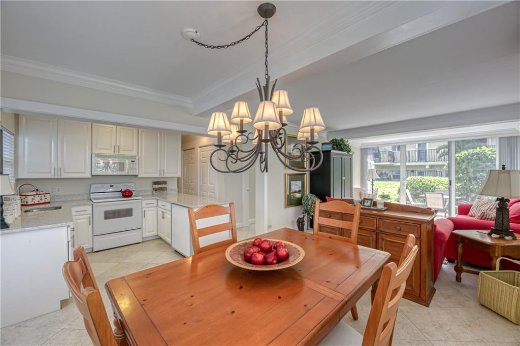 Hillsboro Mile Ocean Apts - Residential