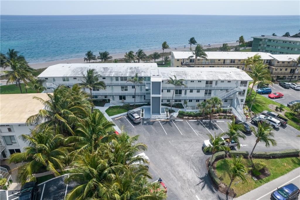 Hillsboro Mile Ocean Apts - Residential