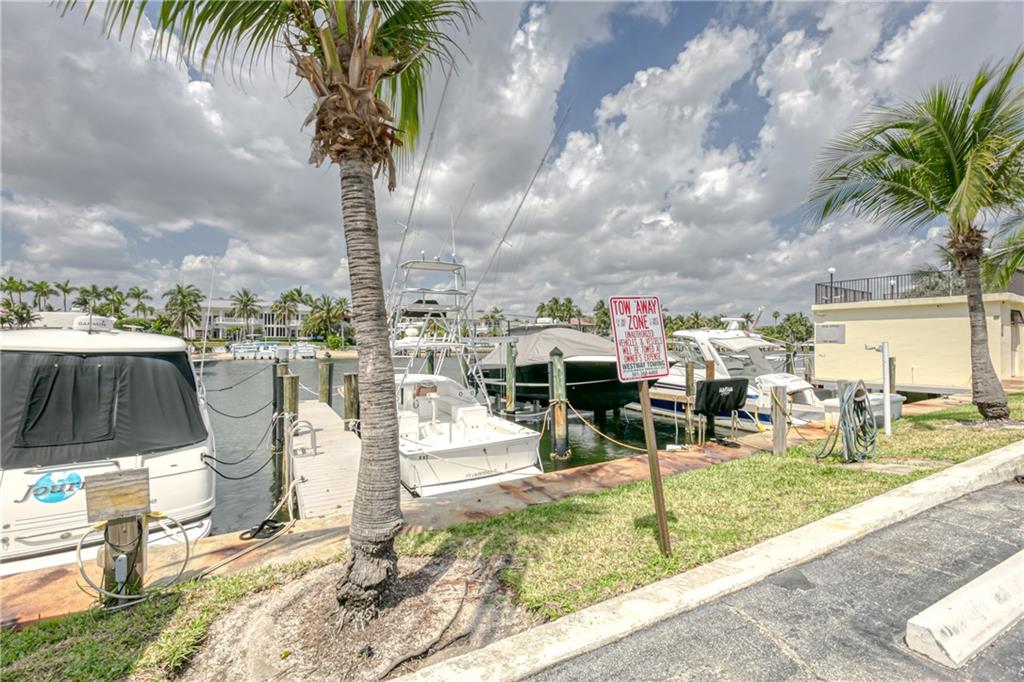 Hillsboro Mile Ocean Apts - Residential